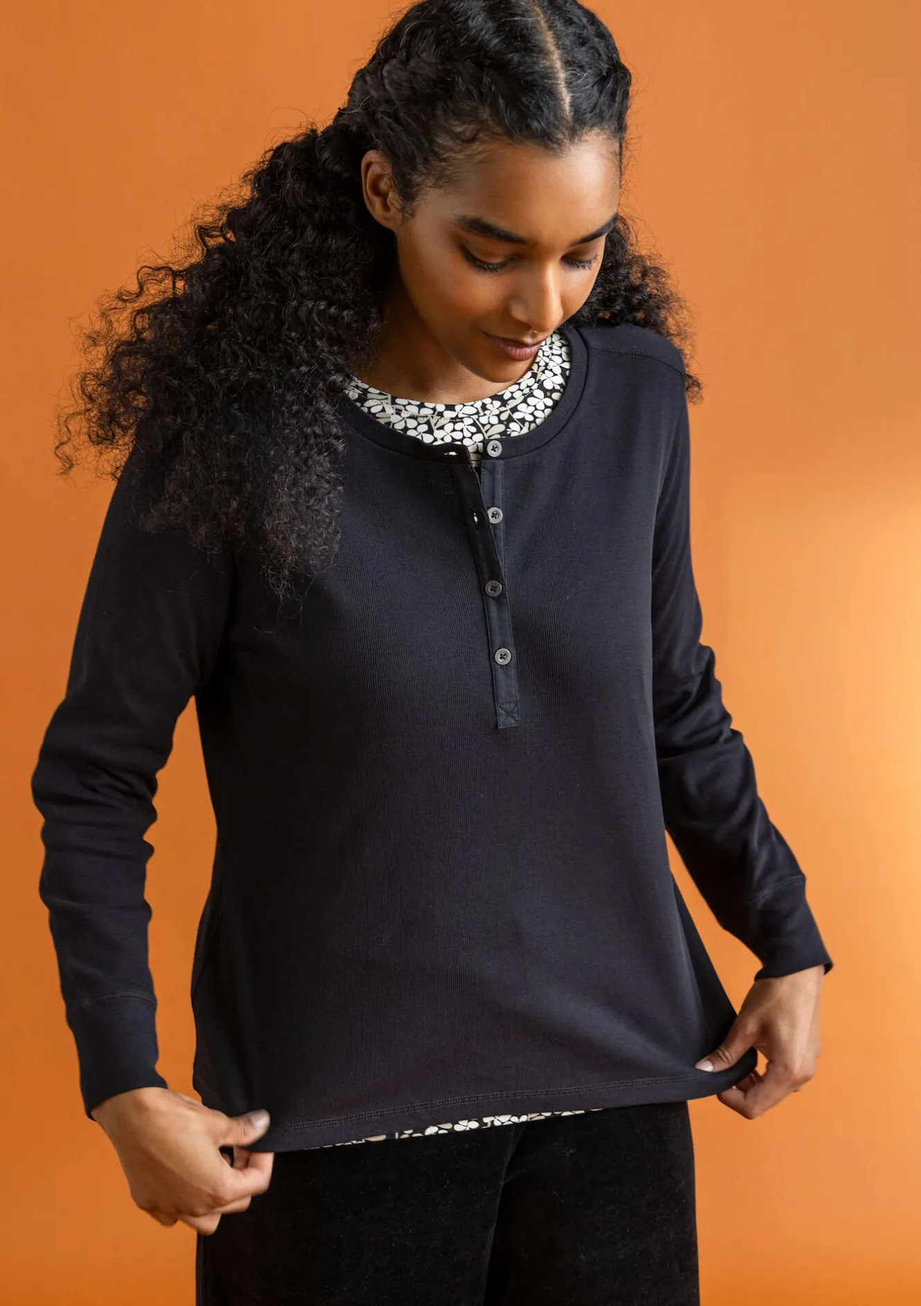 Gudrun Sjödén Knopfleistenshirt aus Bio-Baumwollripp
