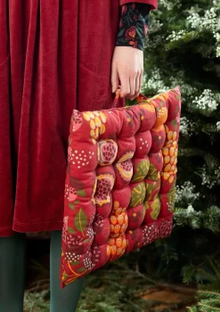 Gudrun Sjödén Stuhlkissen „Fruits“ aus Bio-Baumwolle
