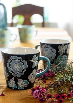Gudrun Sjödén Teetasse „Wild rose“ aus Keramik