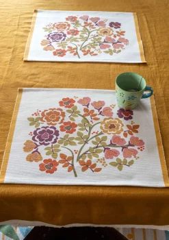 Gudrun Sjödén Tischset „Wild rose“ aus Bio-Baumwolle